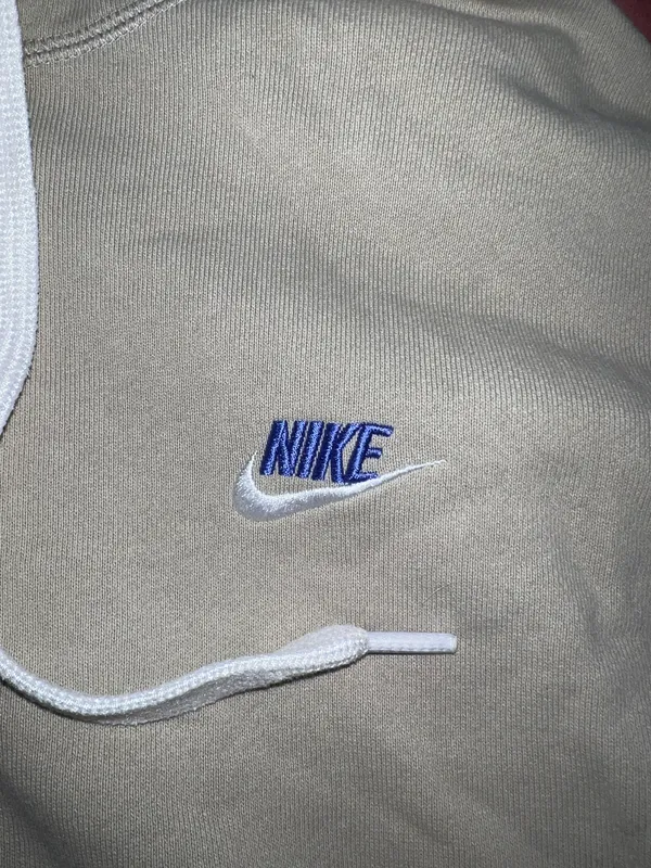 Nike Sweatshirt - Image 2