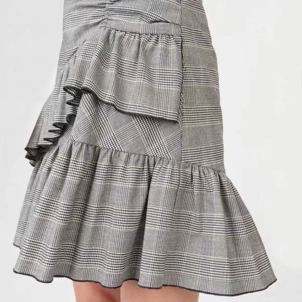Club monoco ruffle tiered black plaid mini skirt size‎ 2 - Image 2