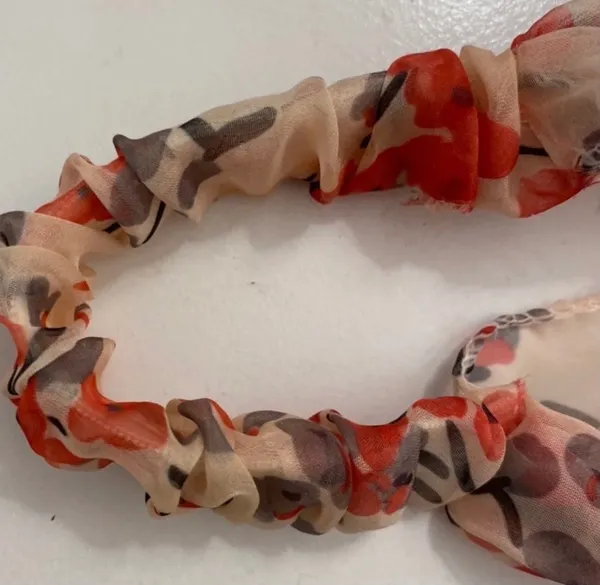 Head Floral elastic band band - Image 3