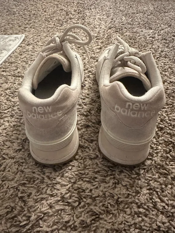 Women’s New Balance Sneakers 574 size 8 - Image 10