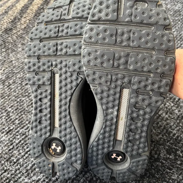 Under Armour Woman’s Black Athletic Shoes - Image 6