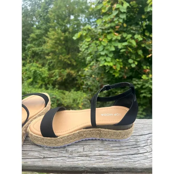 Top Moda Black Faux Suede Strappy Sandals Sz 7 NIB - Image 4