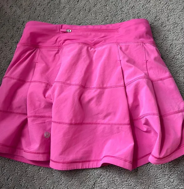 Lululemon skirt - Image 4