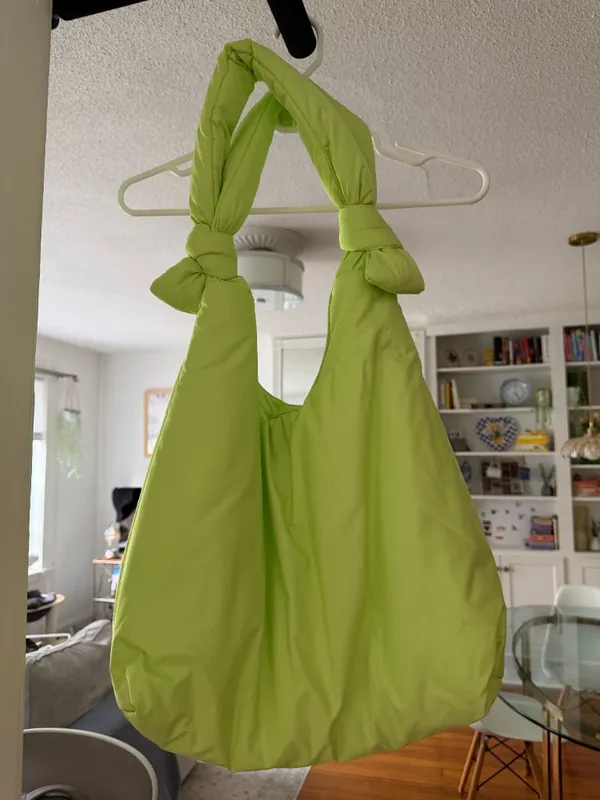 Lefrik - Biwa Puffy Bag Lime - Image 3