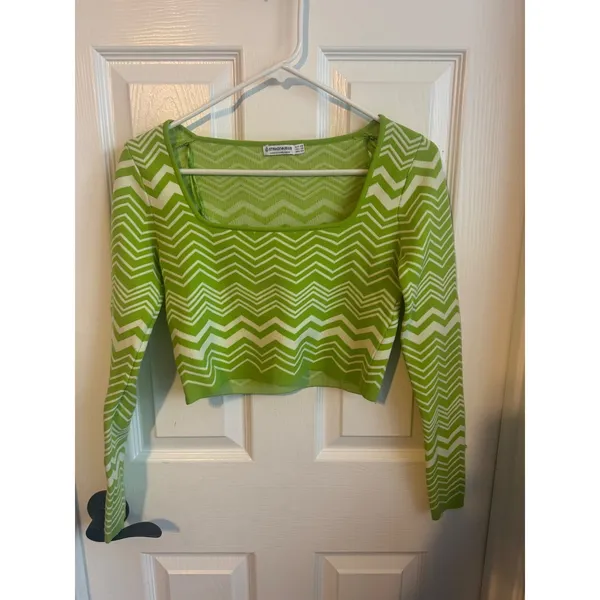Stradivarius Top Green Chevron Cropped Long Sleeve Square Neck XS Fitted‎ - Image 2