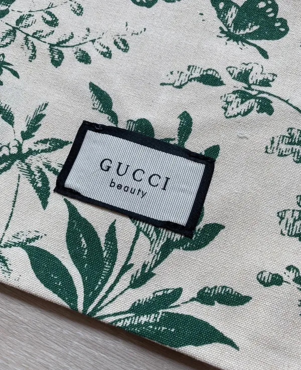 Gucci New Auth Beauty Gift Fabric Tote Bag Purse - Image 6