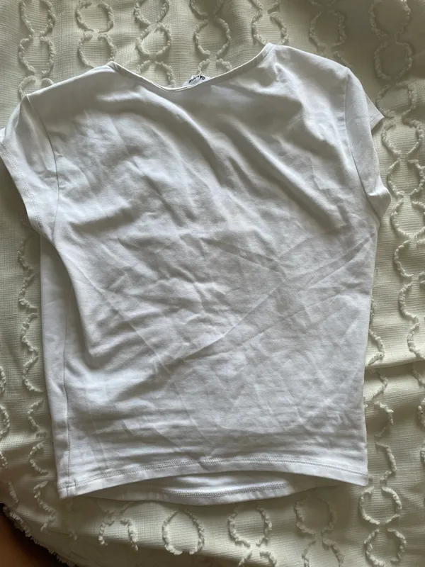 Top - Image 2