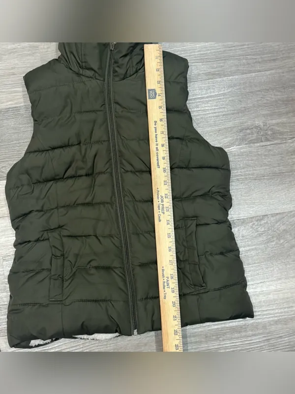 Dark Olive Green Hollister Puffer Vest | Sherpa lined | Size Medium - Image 7