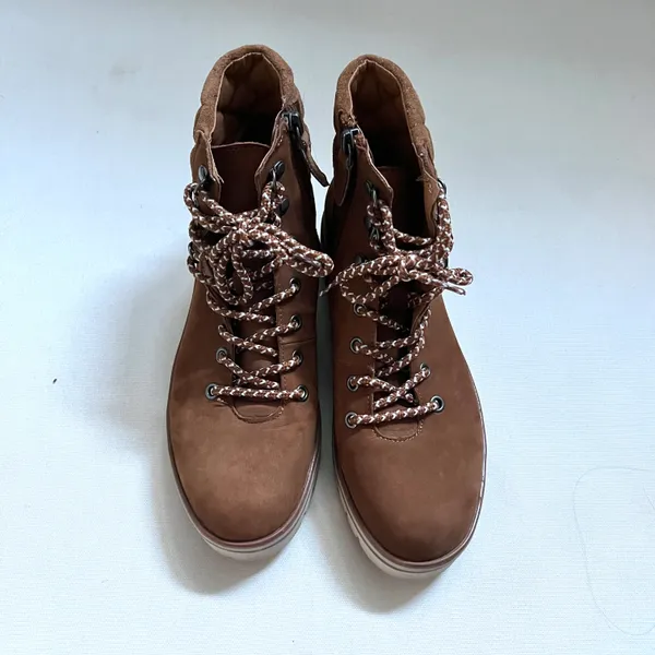 Caslon Brown Water Resistant Lace Up Boots - Image 9