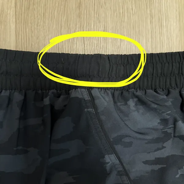 Vuori Black Watercolor Camo Clementine Dolphin Hem Lined Running Short XS *FLAWS - Image 8