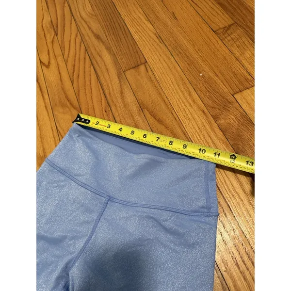 Alo Yoga Blue Shimmer Biker Shorts Size XS - Image 8