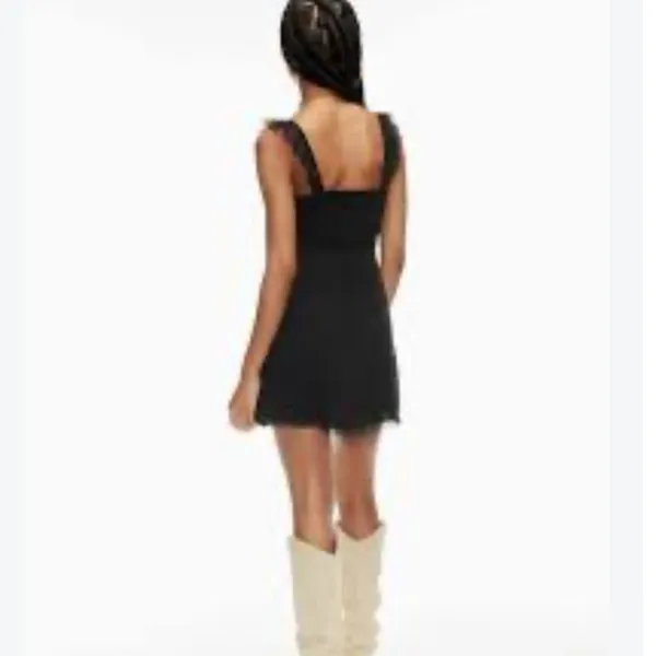 Aritzia Wilfred Black Fete Dress size 4 - Image 4