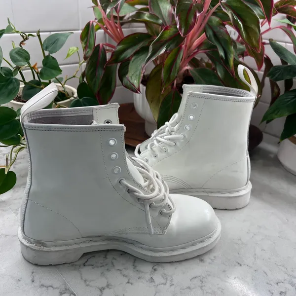 Dr. Martens 1460 Mono White Smooth Leather 8-Eye Combat Boots Womens 10 Mens 8 - Image 4