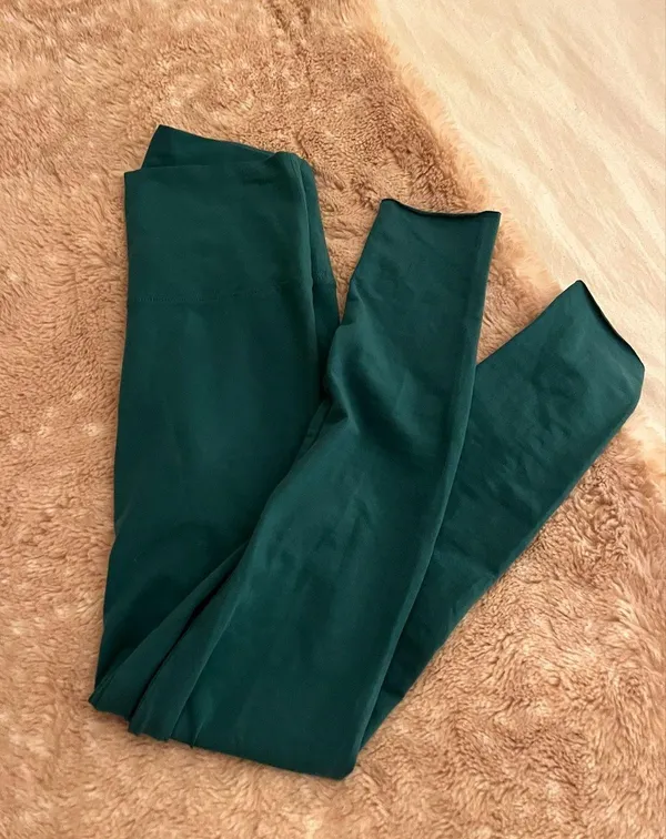 Aritzia TNA Leggings - Image 5