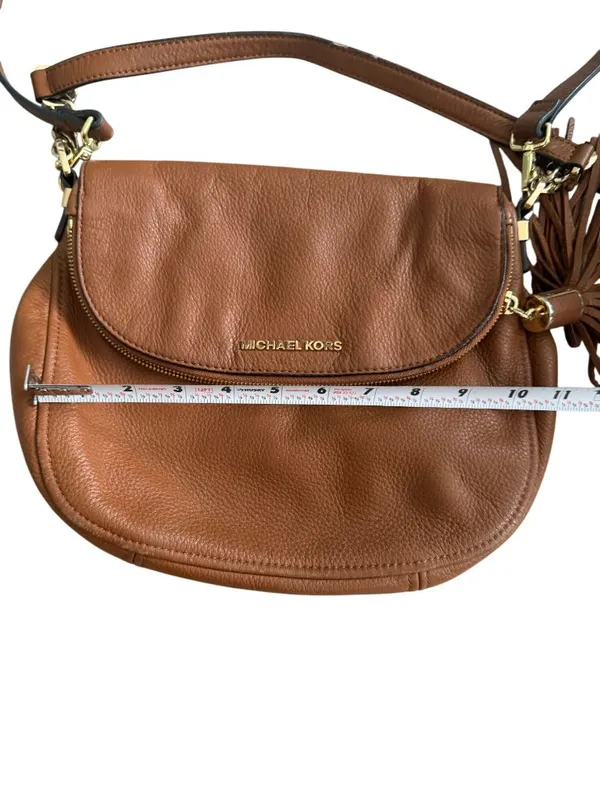 MICHAEL KORS Tan Pebble Leather Crossbody Two Way Bag - Image 12