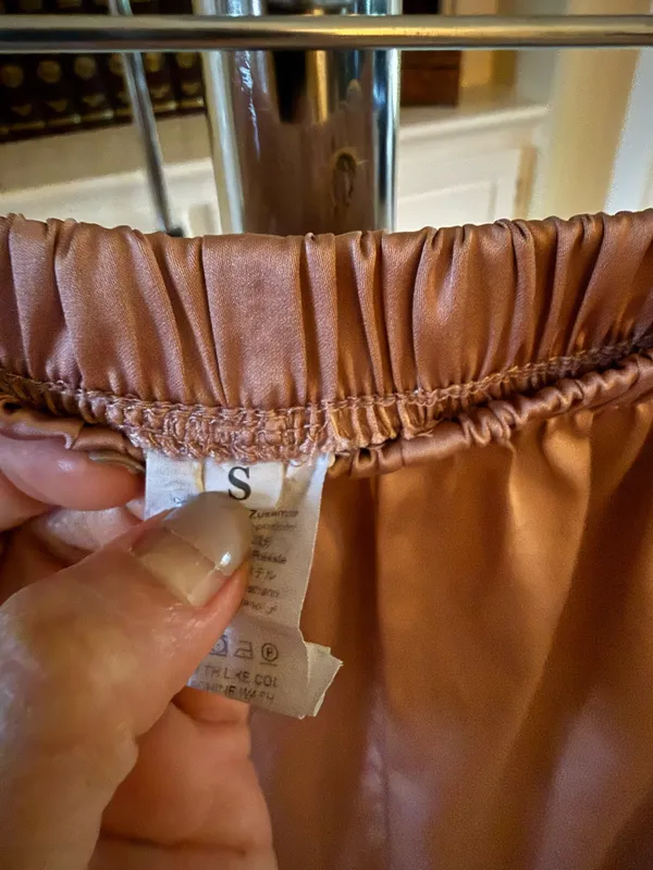 Champagne wide-leg satin pants - Image 3