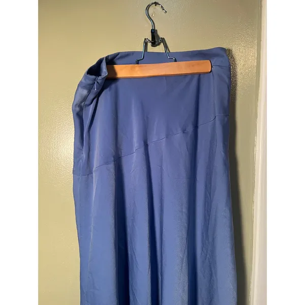 Banana Republic Women's Size 8 Satin Midi Skirt A-Line Blue Slit Front Zip Side - Image 8