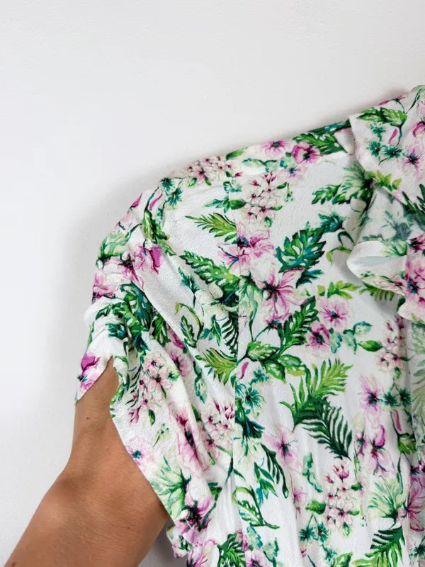 Juicy Couture Allover‎ Floral Wrap Dress Ruffle White Green Pink Size 0 - Image 4