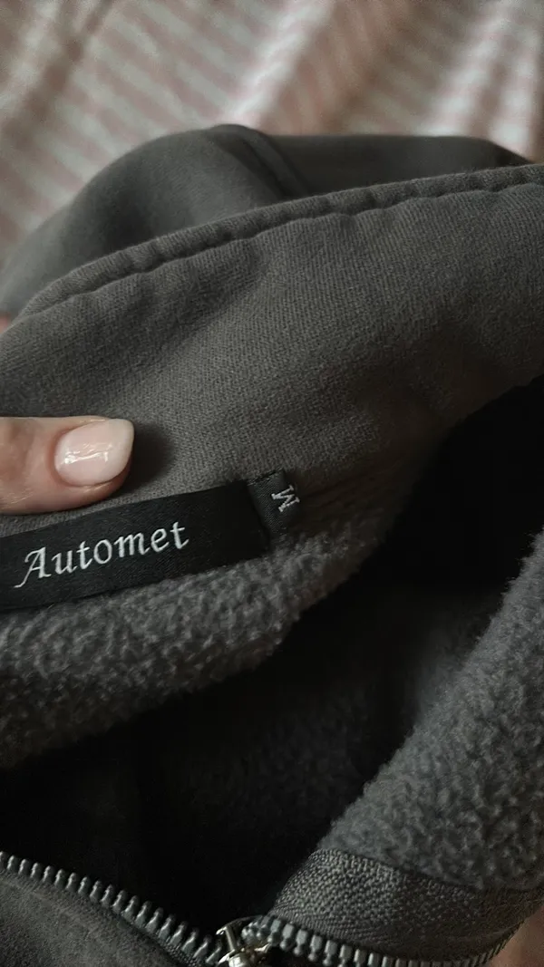 Amazon Quarter-Zip Pullover Grey - Image 2