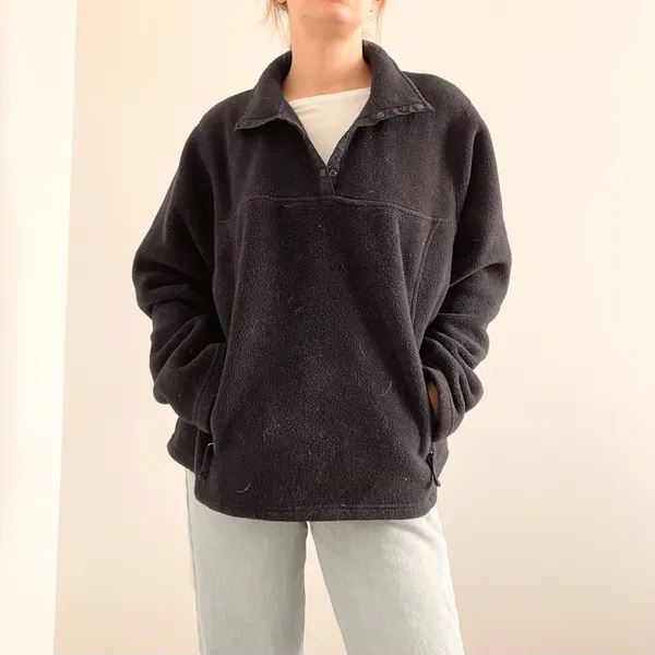 Vintage L.L. Bean Women's Navy Blue Pullover Fleece - Image 2