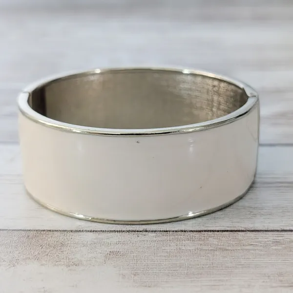 Cream Enamel Chunky Hinged Bracelet - Image 8