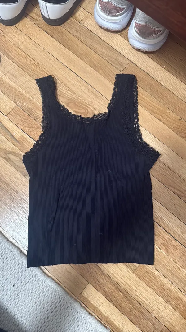 Brandy Melville Radio Silence Tank - Image 3
