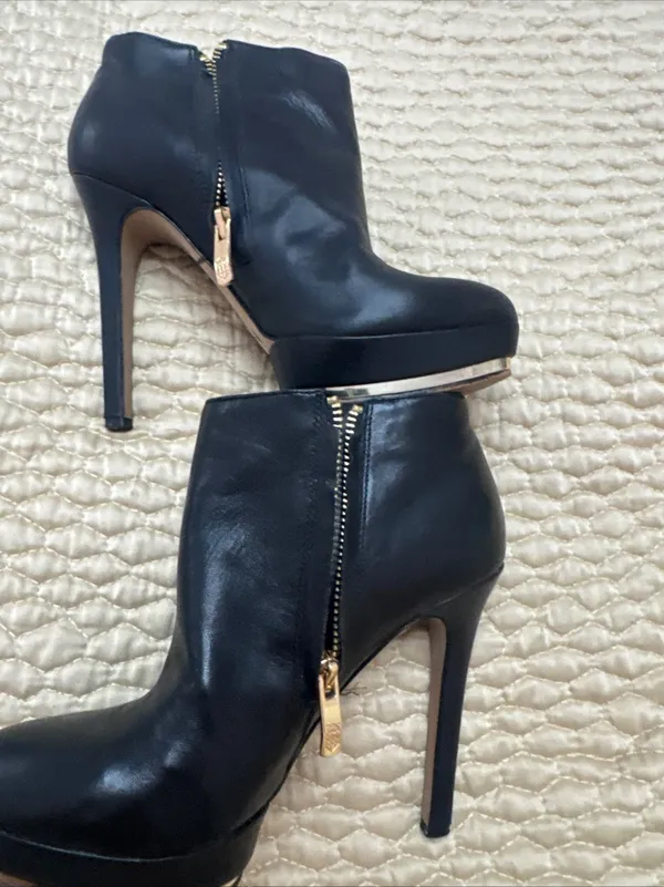 Vince Camuto 6B/36 Dira Black Leather Platform Stiletto Ankle Booties Gold Trim - Image 11