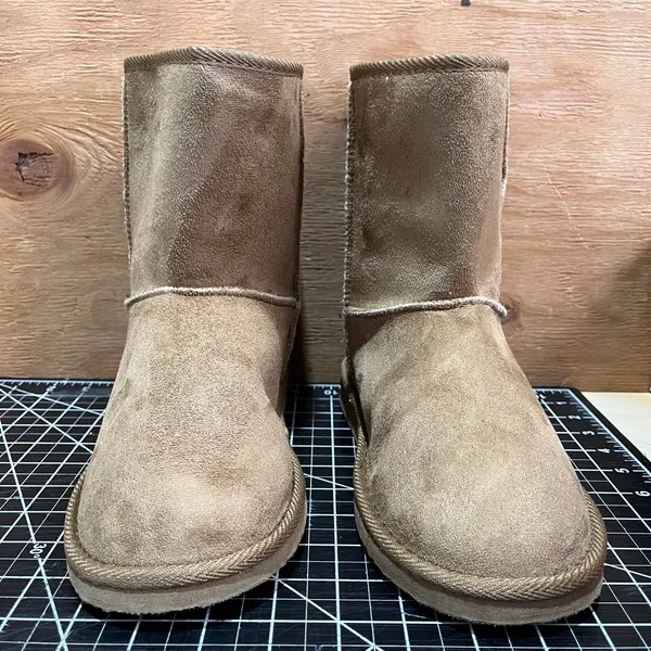 Unbranded Women's Tan and Brown Boots - Image 7