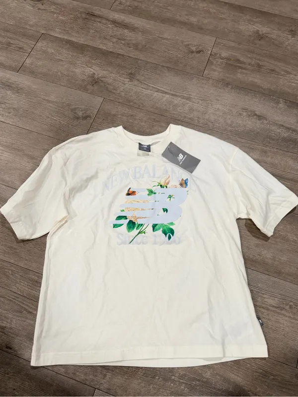 New Balance Cream Graphic Tee with Green Botanical Detail - Image 4