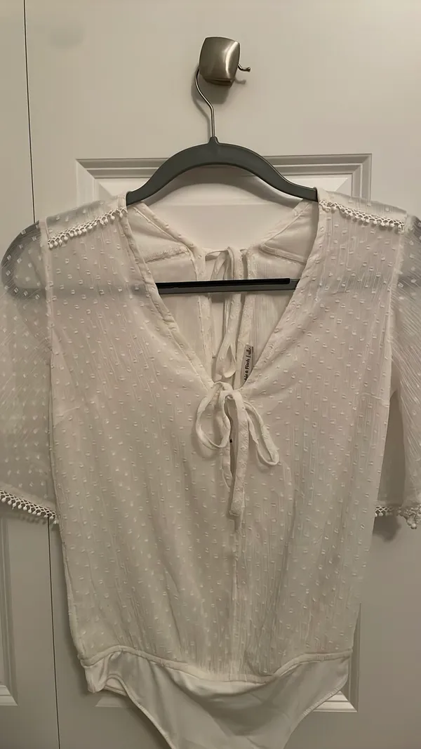 Abercrombie and Fitch white bodysuit - Image 7