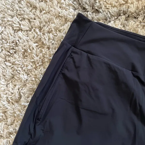 NWT NIKE Dri-FIT Bliss Mid-Rise 7/8 Joggers - Image 4
