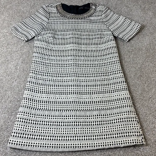 Zara Basic Textured Shift Dress Small‎ Black White Embellished Neckline Career - Image 3
