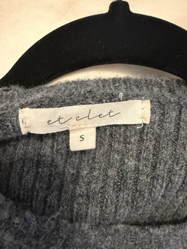 Isabelle’s Cabinet Grey Knit Top Gray - Image 3