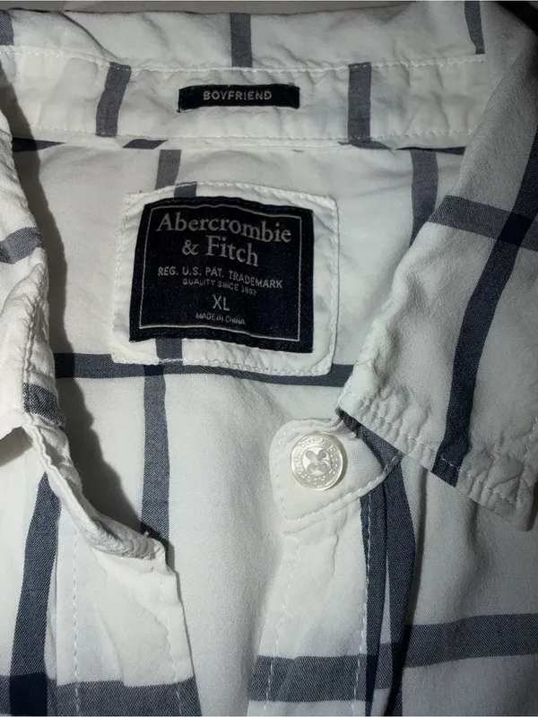 Abercrombie & Fitch White Button-Down Shirt with Black Windowpane Plaid - Image 5