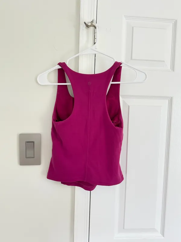 Lululemon Women's InStill Tank Top Magenta With Pads Size 2 W1DC2S Yoga Workout - Image 4