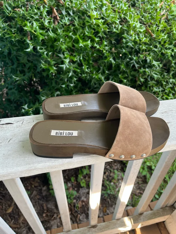 Bibi Lou Anthropologie Women's Suede Slide Sandals - Image 2