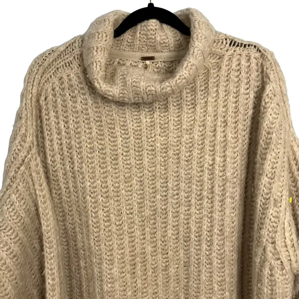 Free People Women's Cream Chunky Knit Cowl Neck Sweater Size Medium - Image 2