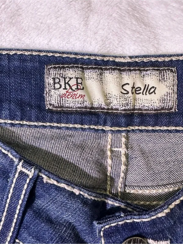 BKE Women's Skinny Jeans in Dark Blue with Contrast Stitching - Image 2