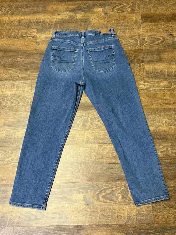 American Eagle Mom Jeans High Rise Stretch Womens 8 Medium Wash Blue - Image 6