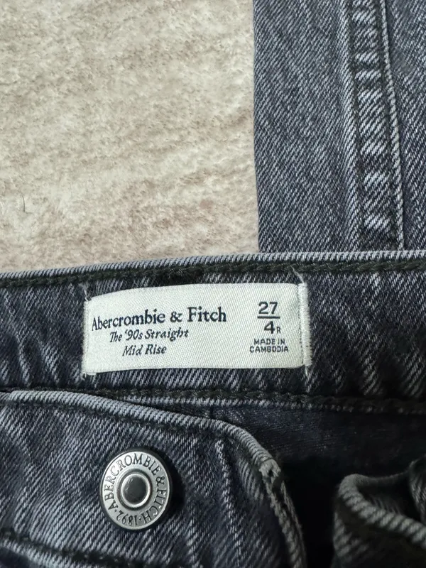 Abercrombie & Fitch 90s straight mid rise jeans size 27/4 - Image 3