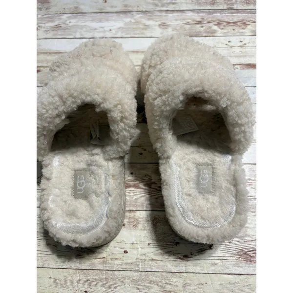UGG Platform Slides Women's Size 6 Cream Fuzzy Slippers Shoes - Image 4