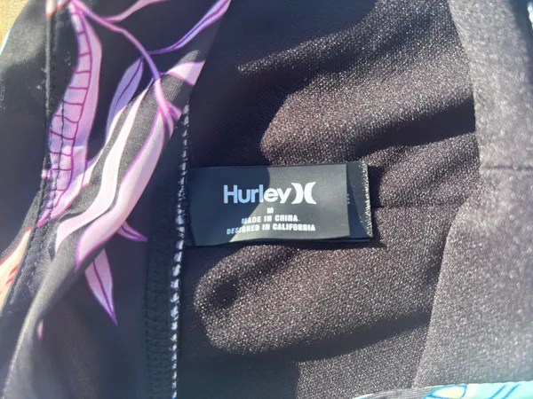 Hurley shorts - Image 2