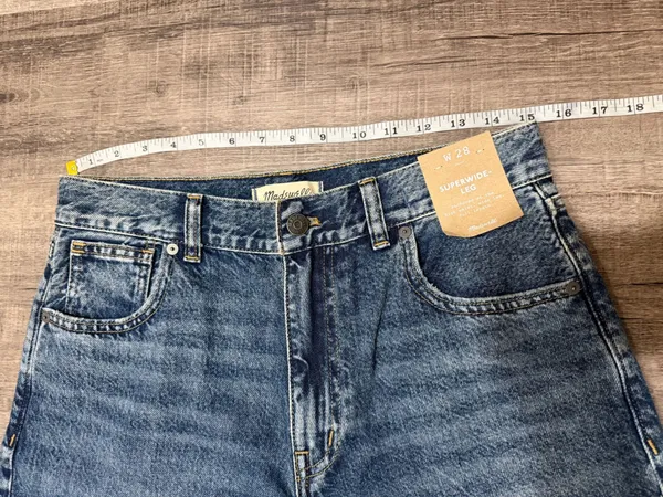 MADEWELL Superwide-Leg Jeans in Concho Wash - Image 8