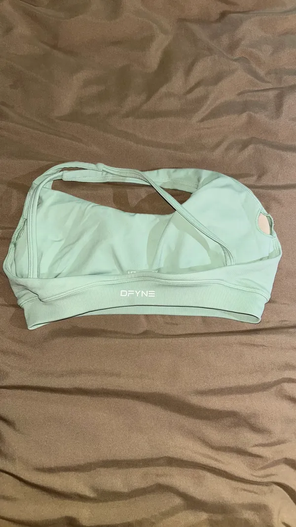 DFYNE Sports Bra Asymmetric - Image 2