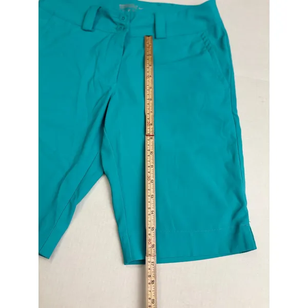 Nike Women’s golf Tour Performance sports shorts Bermuda resort wear size 4 - Image 3