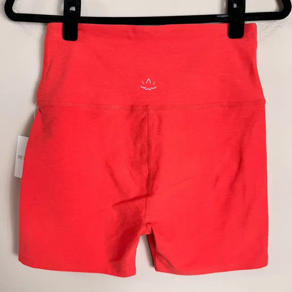 Beyond Yoga Spacedye Racerback Bra and High Waisted Biker Short Set Coral Large - Image 7