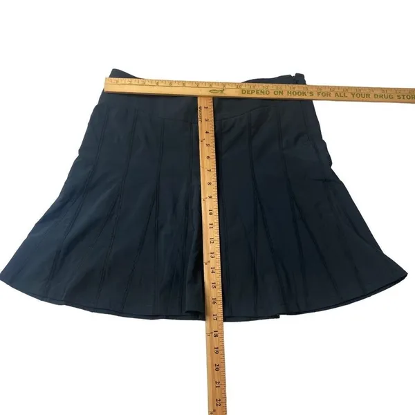 Black‎ ATHLETA Skirt Skort Sz 4 outdoor gym yoga athletic - Image 6