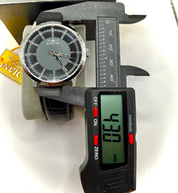 Invicta Watch Black and Silver Round Face  - Image 5