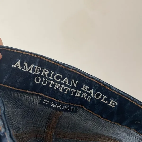 American Eagle Hi Rise Shortie 360 Degree Super Stretch Denim‎ Shorts - Image 4