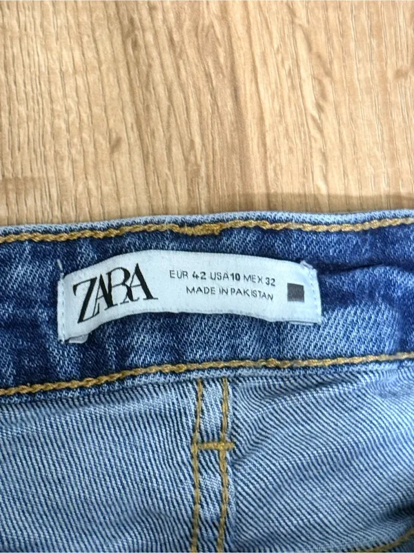 Zara Women's High Rise Flare Jeans Medium Wash 70s Bell Bottom Denim Size 10 - Image 4